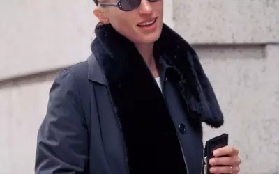 Unpacking Carolyn Bessette-Kennedy's Enduring Style: A Look at Her Iconic Accessories