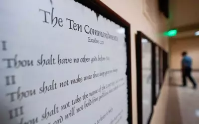 Appeals Court Reinstates Louisiana Law Mandating Ten Commandments in Schools