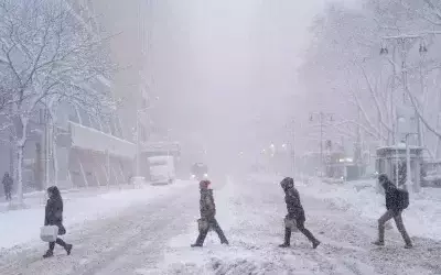 Northeastern U.S. Grapples with Massive Winter Storm Disrupting Travel