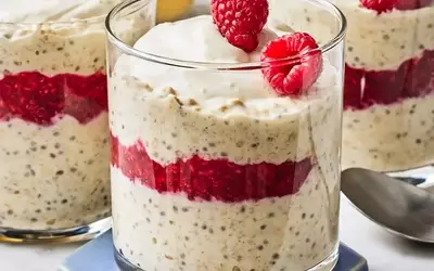 Delectable Raspberry-Lemon Cheesecake Overnight Oats: A Wholesome Breakfast Treat