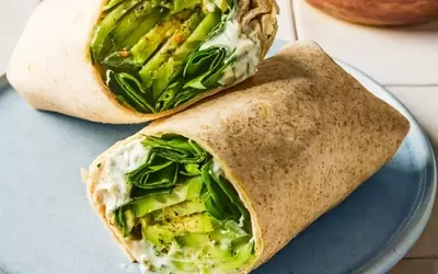 Quick and Healthy Cucumber-Spinach Wrap for a Wholesome Meal