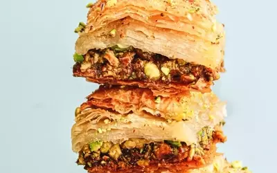 Crafting the Perfect Pistachio Baklava: A Sweet Tradition