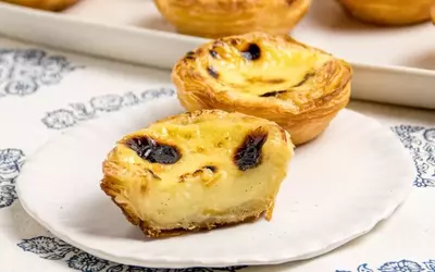 The Art of Portuguese Custard Tarts: Crafting the Perfect Pasteis de Nata at Home