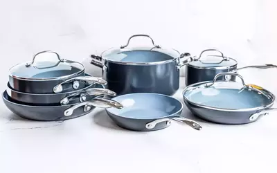 The Best Non-Toxic Cookware Sets of 2024