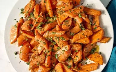 Flavorful Roasted Carrots with Zesty Mustard Vinaigrette