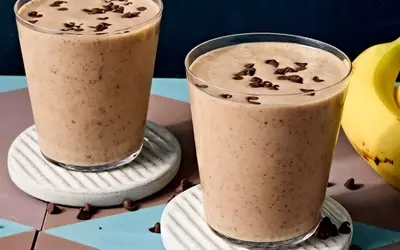 Crafting the Ultimate Snickers-Inspired Protein Shake