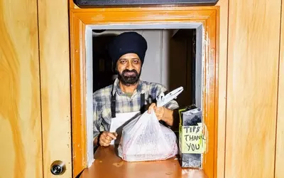 Akal Travel Center: A Culinary Oasis for Truckers in Wyoming
