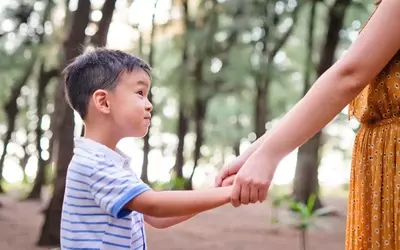 Mastering the 'Yes' and 'No' in Parenting: A Guide to Balance and Effective Communication