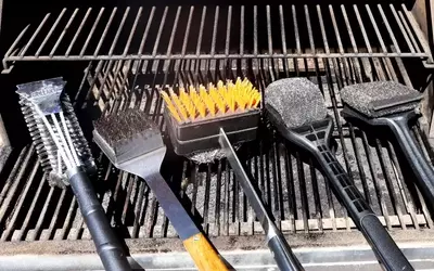 The Ultimate Guide to Grill Brushes: Cleaning Your Grill with Ease