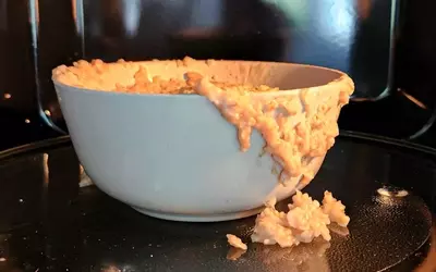 Mastering Oatmeal: How to Prevent Messy Boil-Overs