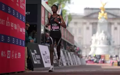 Kejelcha's Breakthrough: Sub-Two-Hour Marathon Debut