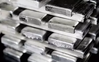 Silver's Market Trajectory: Shortages, Innovation, and Price Surge