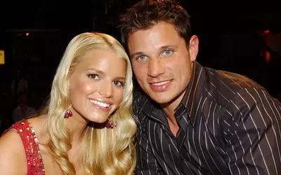 Former Spouses Nick Lachey and Jessica Simpson's Unexpected Mid-Air Encounter to Hawaii