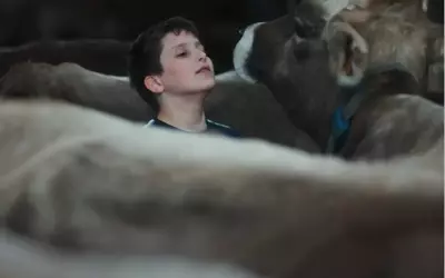 “Gabin” Review: A French Farm Boy's Decade-Long Journey to Adulthood