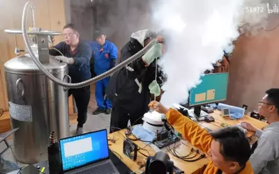 Overclockers Achieve Record 9.2 GHz on Intel 14900KF, Approaching the Elusive 10 GHz Mark