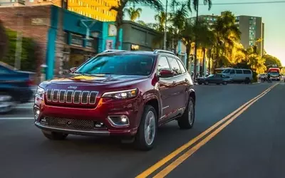 Jeep Cherokee Transmission Recall Issued for Over 61,000 SUVs