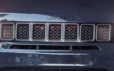 2028 Jeep Grand Cherokee SRT: A Powerful Comeback