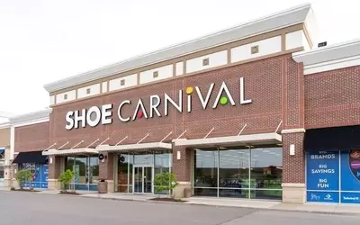 Shoe Carnival Exceeds Q1 Expectations, Raises Sales Forecast Amid Improving Trends