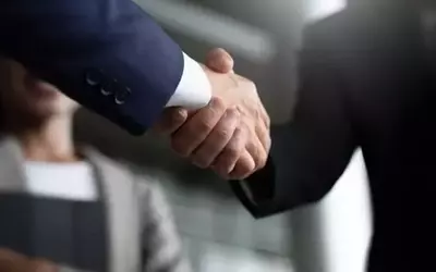 Kontoor Brands Divests Lee in a Billion-Dollar Deal