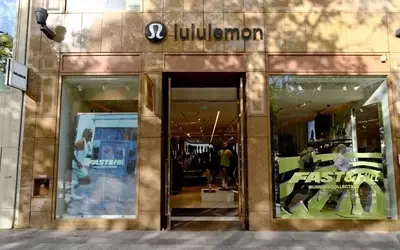 Lululemon Faces Headwinds: North American Sales Decline and Product Stagnation Raise Concerns