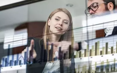 Decoding Berkshire Hathaway's AI Investment: A Deep Dive into Alphabet's Valuation
