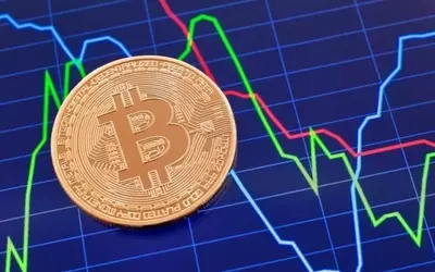 Cryptocurrency Market Experiences Significant Downturn Amidst Geopolitical Tensions, While Major Stock Indexes Reach New Peaks