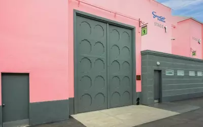 Sunset Studios Unveils Specialized Standing Sets for Microdrama Productions