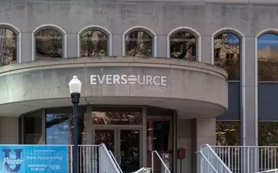 Eversource Energy: Navigating Regulatory Challenges for Long-Term Growth