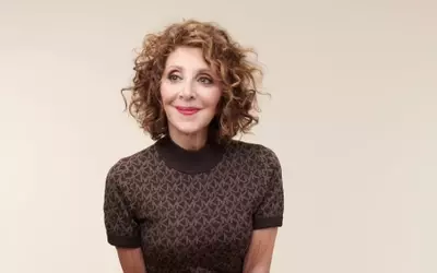 Celebrating Women's Achievements in Entertainment: A Gala Event