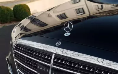 U.S. Bill Threatens Mercedes-Benz Over Chinese Ownership