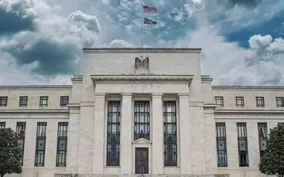 Federal Reserve's Expanding Balance Sheet and Debt Absorption Challenges