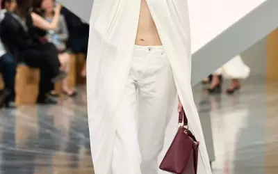 White Jeans: From Risky Wardrobe Item to Chic Fashion Essential