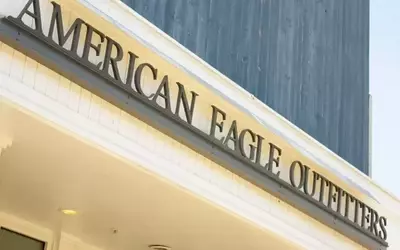 American Eagle Outfitters Faces Downgrade Amidst Shifting Market Dynamics