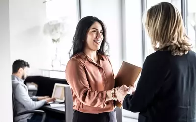 US Private Sector Job Growth Surges to Over One-Year High in May