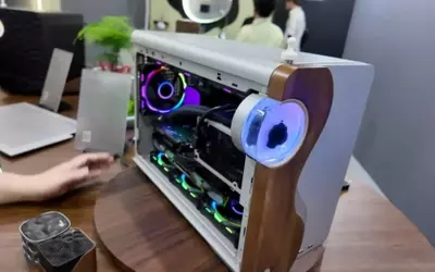 Amiiba's Ferra Micro-ATX PC Case: A Unique Blend of Ferrofluid and Functionality