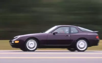 A Retrospective on the 1992 Porsche 968: Evolution and Design