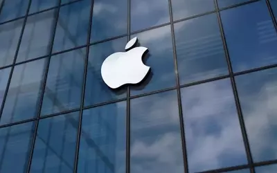 Apple's AI Ambitions: WWDC Hopes and Skeptical Views
