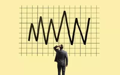 Navigating Market Volatility: A Guide for Investors in Accumulation and Decumulation Phases