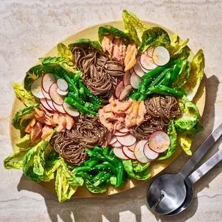 Revitalizing Winter Salads: From Hearty Greens to Flavorful Dressings