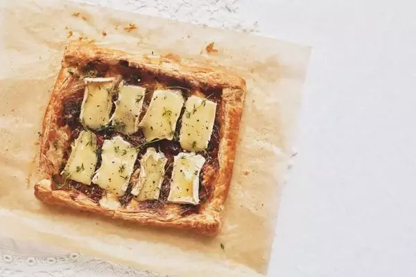 Effortless Brie Galette: The Ultimate Party Appetizer