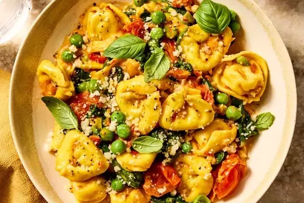 Nourishing One-Pan Dinners for Optimal Aging: A Weekly Meal Plan
