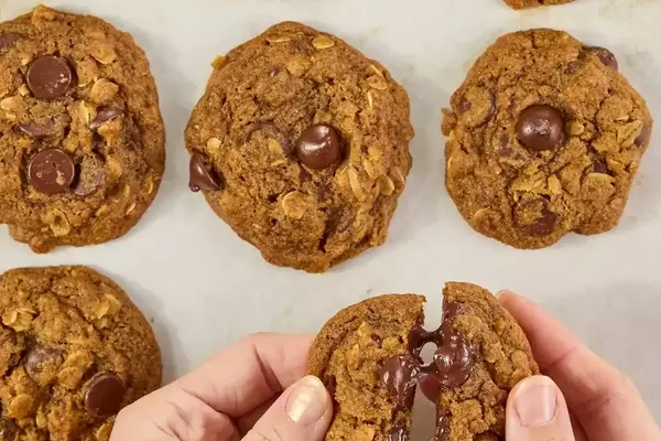 Fifteen Tempting Dessert Creations for the Autumn Season