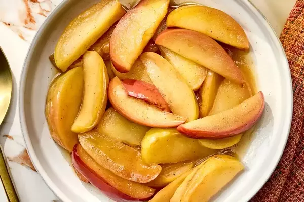 Delectable Cinnamon-Kissed Butter-Infused Apples