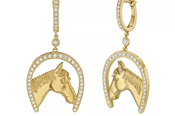 Jewelers' Strategies: Embracing the "Ralph Lauren Christmas" Aesthetic