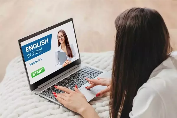 A Comprehensive Overview of Online Language Courses