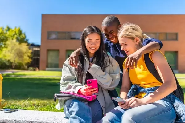 Navigating Senioritis: Sustaining Motivation in the Final Year of High School