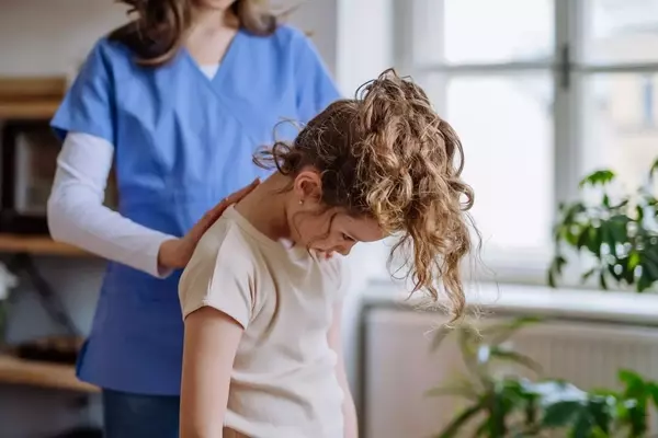 A Mother's Scoliosis Journey: From Diagnosis to Guiding Her Daughter Through the Same Challenge