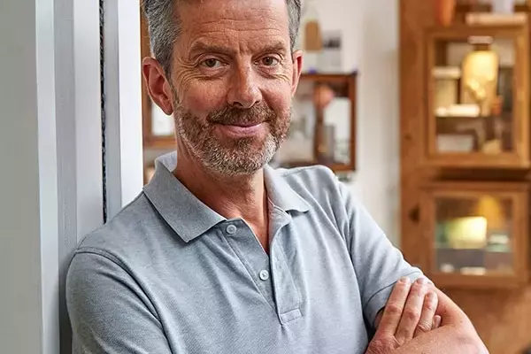 From Hardship to Headliner: Alex Monroe's Four-Decade Journey in Jewelry Design