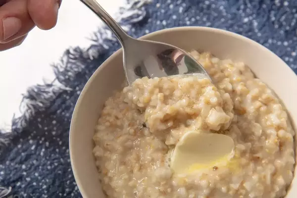 Mastering Oatmeal: Preventing Boil-Overs for a Perfect Breakfast