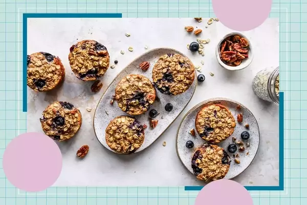 The Morning Snack for Digestive Health: Oatmeal Cups with Blueberries and Nuts